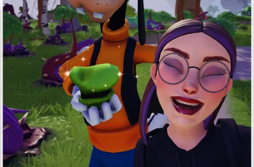 Say cheese! Taking a selfie with Goofy in Disney Dreamlight Valley